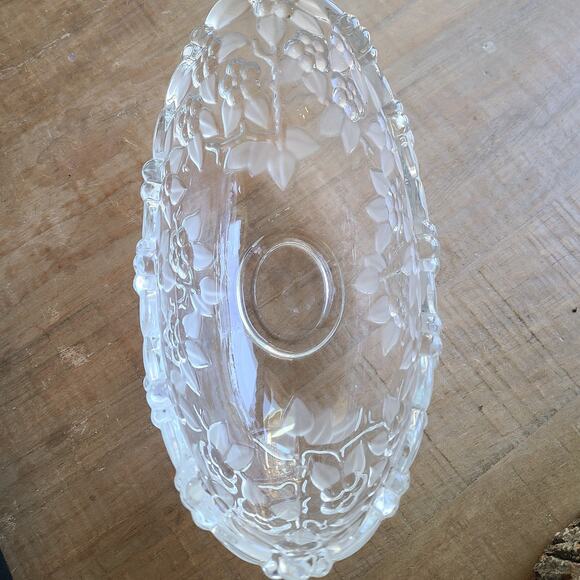 Beautiful! 10" Oval Bowl Carmen Collection by Mikasa Floral Leaves GORGEOUS!!!!! - Picture 3 of 8